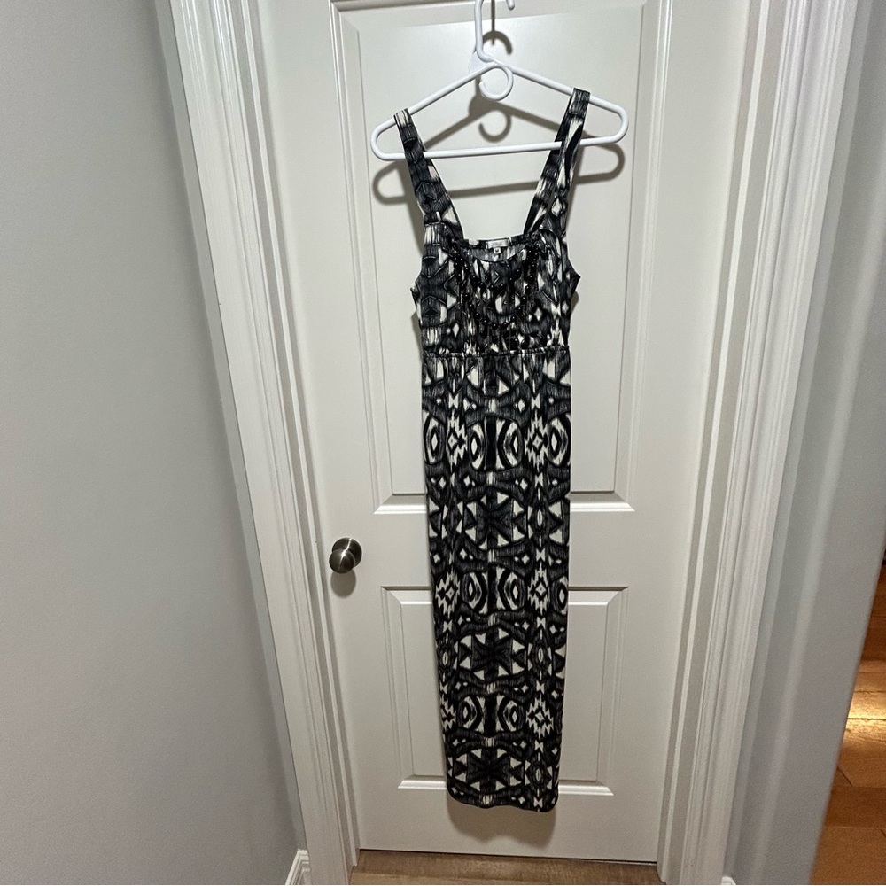 Halo women’s size M Black and White Patterned Maxi Dress with necklace detail